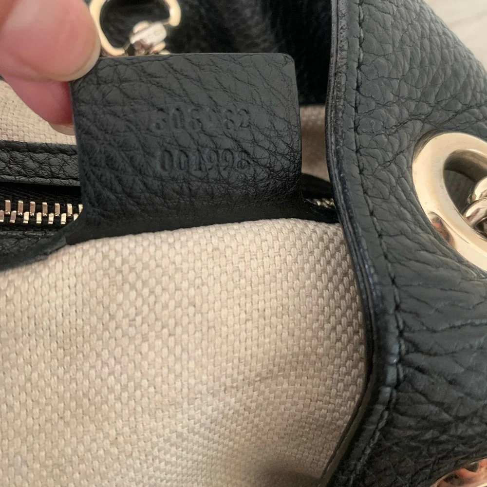 Gucci Soho Pebbled Leather Chain Tote. - Picture 7 of 11